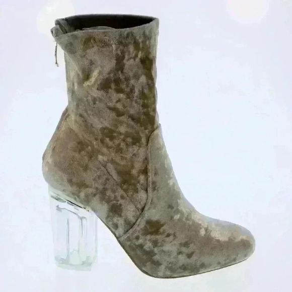 NIB Cape Robbin by Nasty Gal Fay-11 Women's Gray Crushed Velvet Zip Boot $88 - Picture 1 of 9